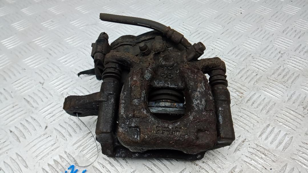 суппорт задний левый Renault Kadjar 1 поколение 2015, 1.5 л., дизель, МКПП, внедорожник 5 дв. - фото №1