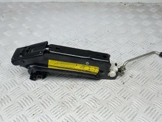 домкрат Skoda Yeti 1 поколение 2010, 2.0 л., дизель, АКПП, внедорожник 5 дв.