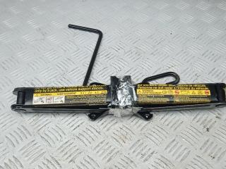 домкрат Infiniti Q50 1 поколение 2016, 2.2 л., дизель, МКПП, седан