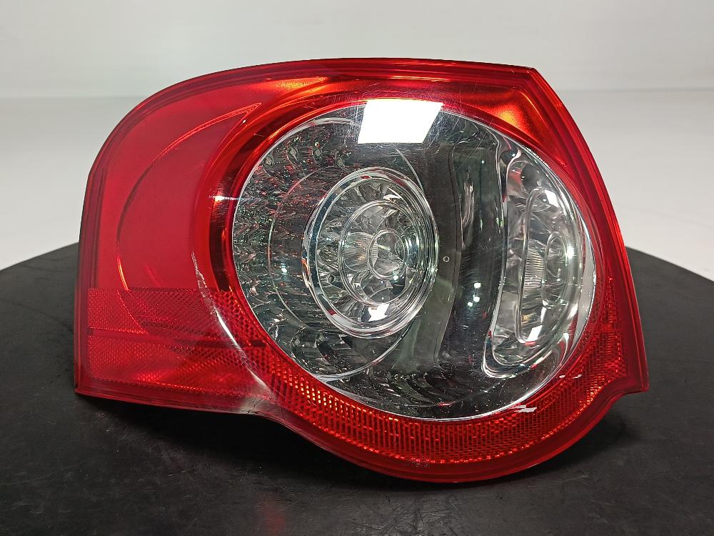 фонарь задний левый Volkswagen Passat B6 2008, цвет, универсал, 3C5945095N - фото №1