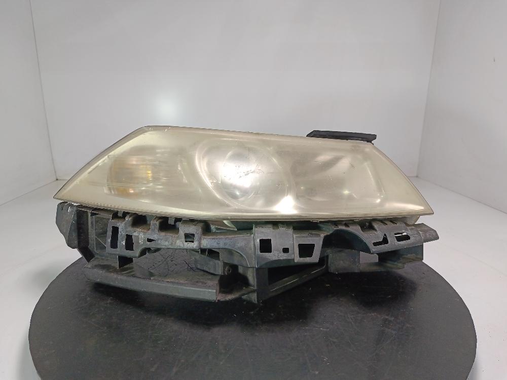 фара правая Renault Megane 3 поколение 2008, цвет, 8200412742 - фото №1