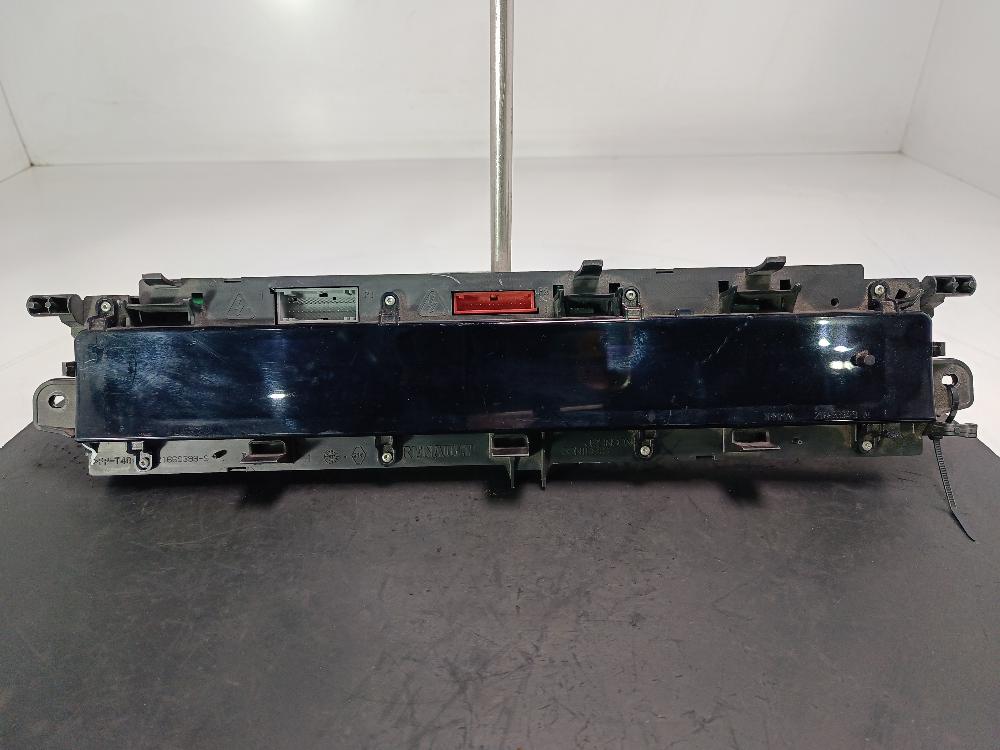 Щиток приборов (приборная панель) Renault Scenic 2 поколение 2005, Дизель 1.9, цвет, 8200787774A - фото №1