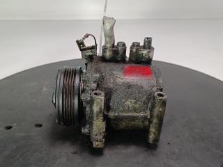 компрессор кондиционера Mitsubishi Space Star 1 поколение [рестайлинг] 2003, цвет, MR398278