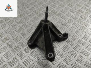 кронштейн КПП Renault Megane 2 поколение 2005, 1.6 л., бензин, МКПП, серый, универсал, 8200043084