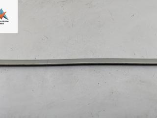 молдинг двери передней левой Volkswagen Golf 3 поколение 1997, 1.8 л., бензин, АКПП, серый, хетчбэк 3 дв., 1H3853515