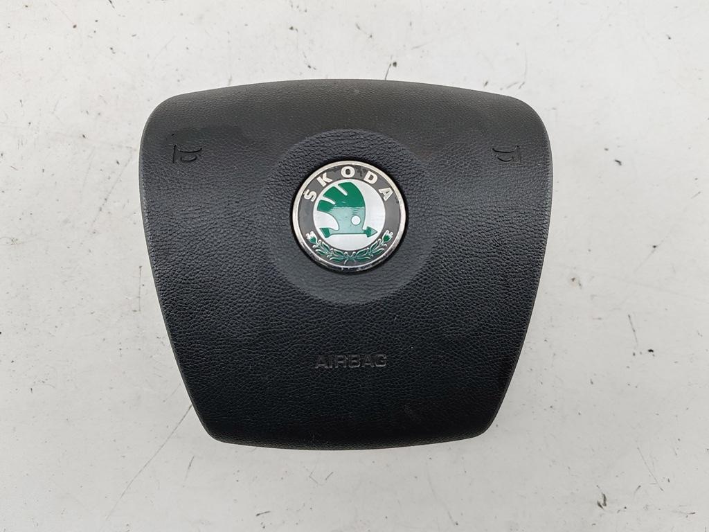 подушка безопасности водителя Skoda Fabia mk1 (6Y) 2006, 1.2 л., бензин, МКПП, серый, универсал, 6Y0971584A - фото №1