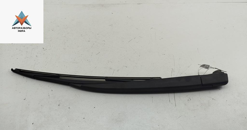 Щеткодержатель (поводок стеклоочистителя) задний Opel Vectra C 2004, 2.2 л., бензин, МКПП, серый, хетчбэк 5 дв., 9185822 - фото №1