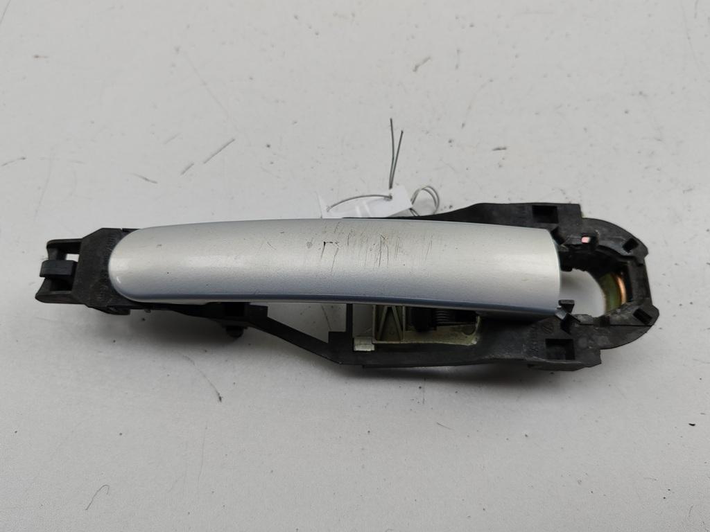 ручка наружная передняя правая Volkswagen Passat B5 1998, 1.8 л., бензин, МКПП, серый, седан, 3B0837885