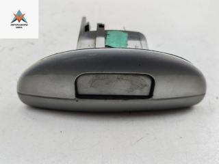 кнопка открытия багажника Renault Scenic 1 поколение [рестайлинг] 2002, 1.6 л., бензин, МКПП, серый, минивэн, 8200102583