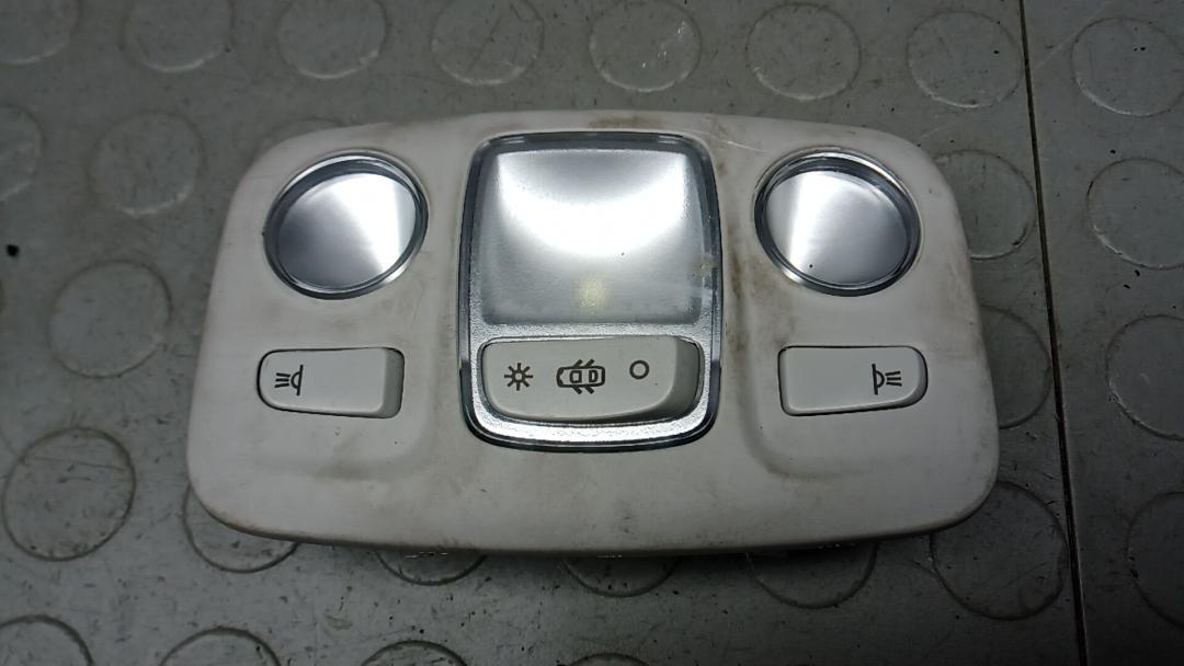 фонарь салона (плафон) Citroen C5 AirCross 1 поколение 2022, 1.2 л., бензин, МКПП, внедорожник 5 дв. - фото №1