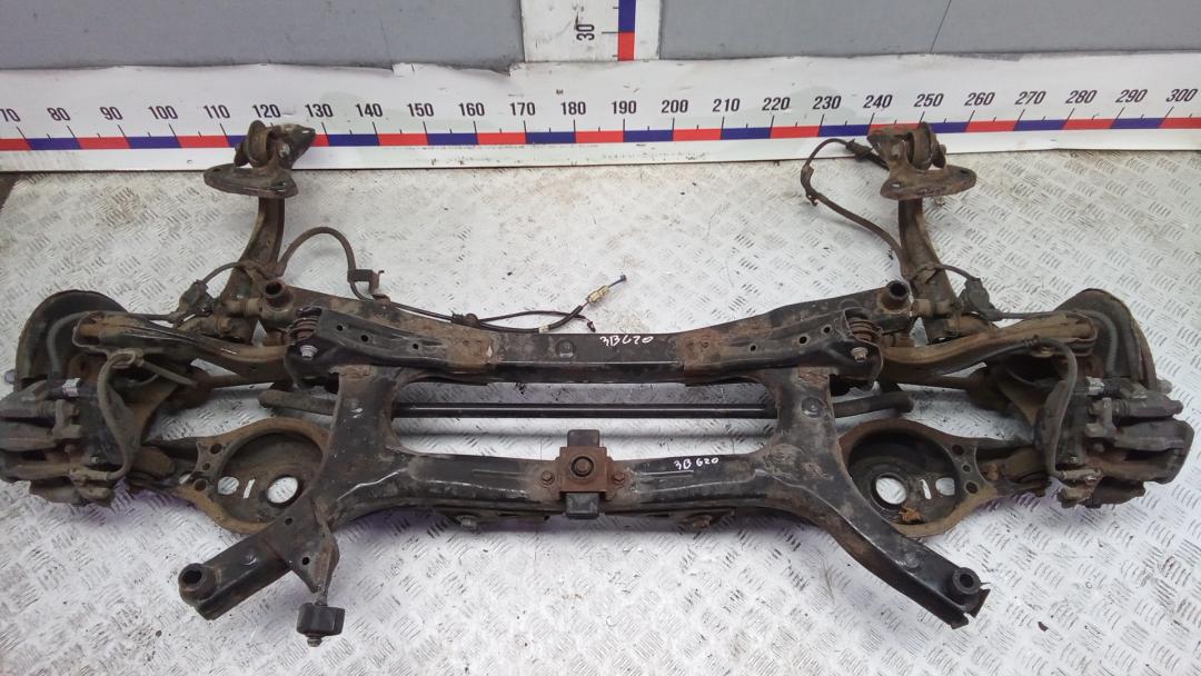 балка задняя Toyota C-HR 1 поколение 2017, 1.2 л., бензин, МКПП - фото №1