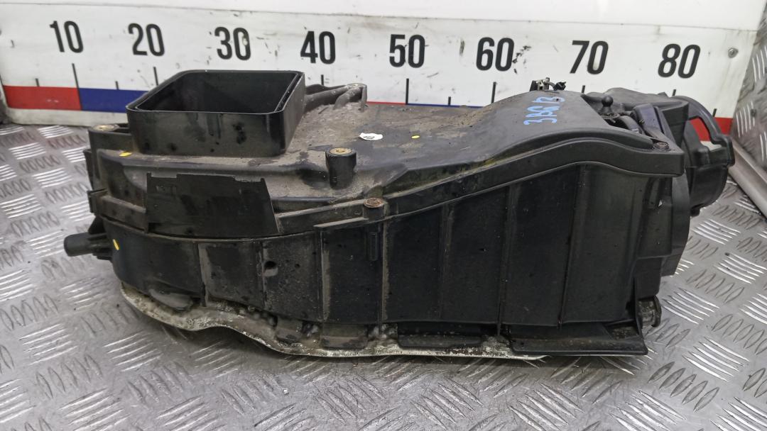 корпус воздушного фильтра Infiniti Q50 1 поколение 2016, 2.2 л., дизель, МКПП, седан - фото №1