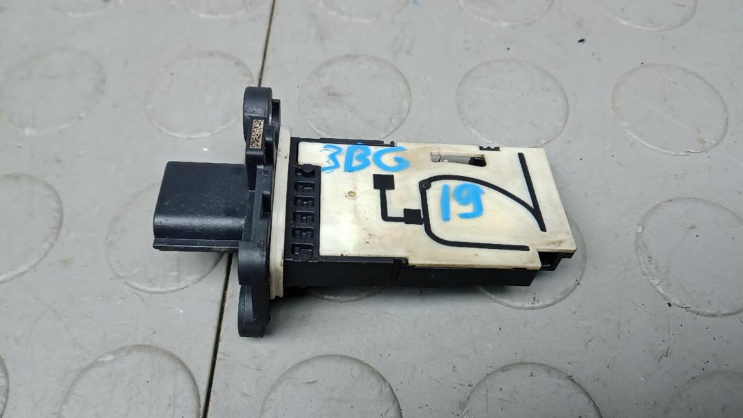 ДМРВ Renault Kadjar 1 поколение 2015, 1.5 л., дизель, МКПП, внедорожник 5 дв. - фото №1