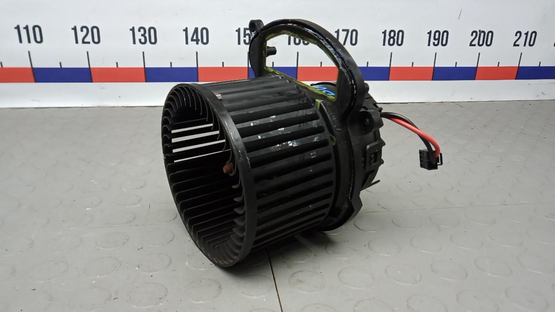 моторчик печки Renault Kadjar 1 поколение 2015, 1.5 л., дизель, МКПП, внедорожник 5 дв., T911738 - фото №1