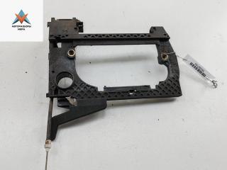 Корпус (держатель) ручки двери передней правой BMW 7 серия E38 [рестайлинг] 1999, 2.8 л., бензин, АКПП, чёрный, седан