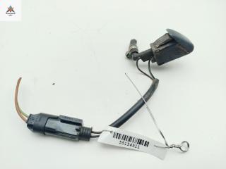 форсунка омывателя лобового стекла BMW 3 серия E36 [рестайлинг] 1997, 1.6 л., бензин, МКПП, чёрный, универсал, 8376011