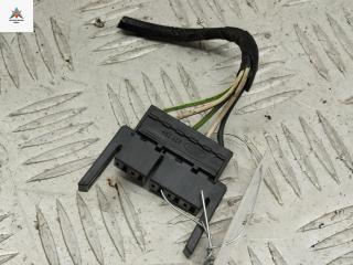 разъем (фишка) проводки Ford Focus 1 поколение [рестайлинг] 2001, 1.6 л., i, бензин, МКПП, серый, хетчбэк 5 дв., 926294