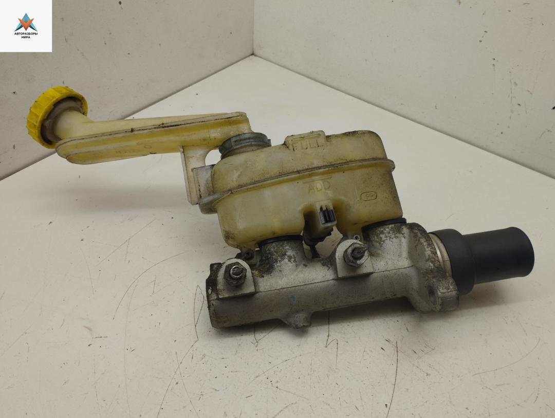 цилиндр тормозной главный Chrysler Voyager 3 поколение 1998, 2.0 л., бензин, МКПП, синий, минивэн - фото №1