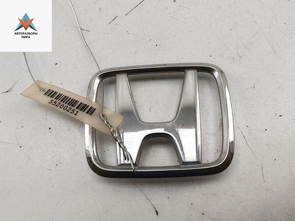 эмблема Honda CR-V 2 поколение 2001, 2.0 л., бензин, МКПП, чёрный, внедорожник 5 дв. - фото №1