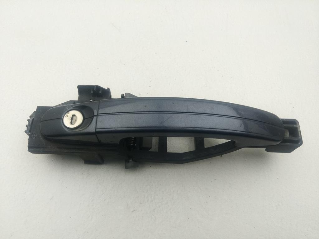 ручка наружная передняя левая Ford Focus II 2009, 1.6 л., дизель, МКПП, чёрный, универсал