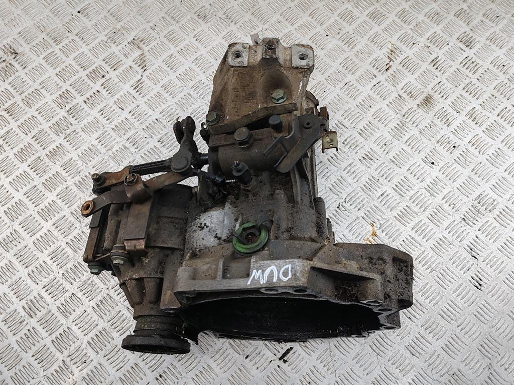 МКПП Volkswagen Golf-4 2002, 1.4 л., бензин, МКПП, чёрный, хетчбэк 5 дв., DUW