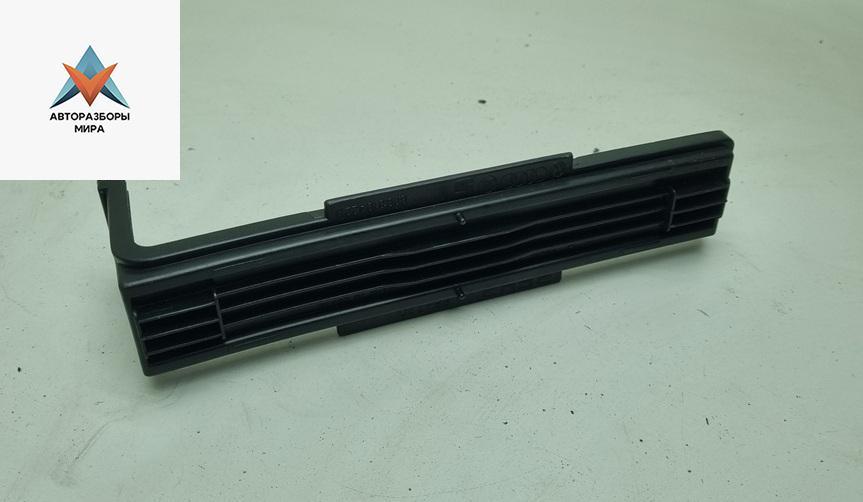 накладка декоративная Skoda Fabia 2 поколение (5J) 2008, 1.2 л., бензин, МКПП, серый, хетчбэк 5 дв., 6Q0819422B - фото №1