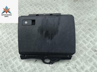 бардачок Volkswagen Passat B7 2013, 2.0 л., дизель, МКПП, чёрный, универсал