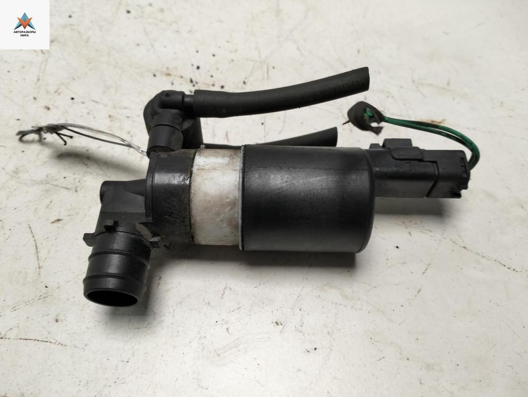 насос (моторчик) омывателя стекла Renault Laguna 3 поколение 2008, чёрный, универсал, 8200031805 - фото №1