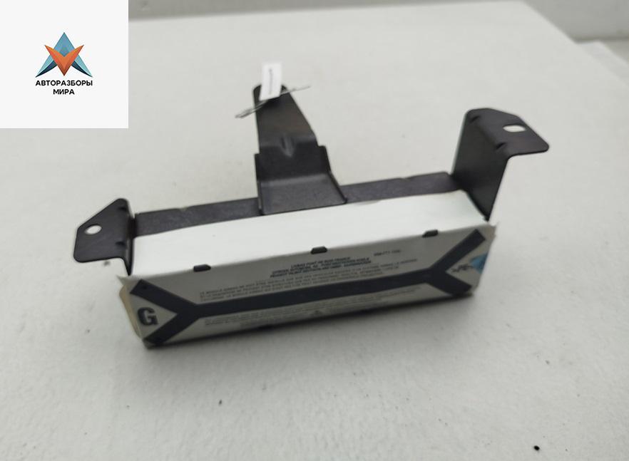 подушка безопасности дверная Peugeot 407 1 поколение 2004, 2.2 л., бензин, МКПП, серый, седан, 9647923780 - фото №1