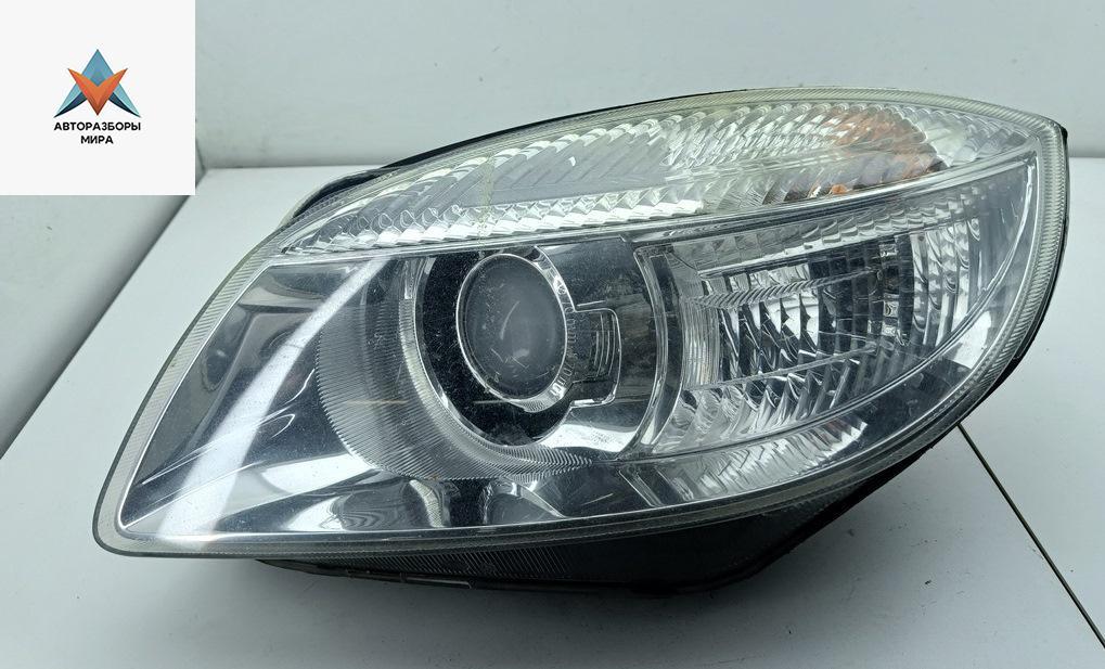 фара левая Skoda Roomster 1 поколение 2008, 1.9 л., дизель, МКПП, синий, фургон, 247831-00L - фото №1