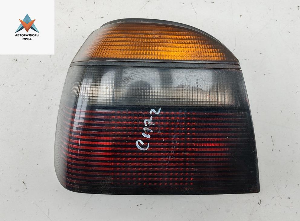 фонарь задний левый Volkswagen Golf 3 поколение 1997, 1.6 л., бензин, МКПП, красный, хетчбэк 3 дв., 1H6945111B - фото №1