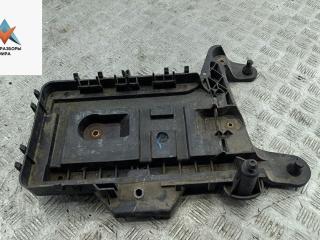 полка аккумулятора Volkswagen Golf 5 поколение 2007, 1.4 л., бензин, МКПП, зелёный, универсал