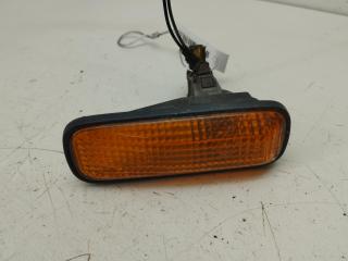 повторитель передний правый Honda CR-V 2001, 2.0 л., бензин, МКПП, чёрный, внедорожник 5 дв.