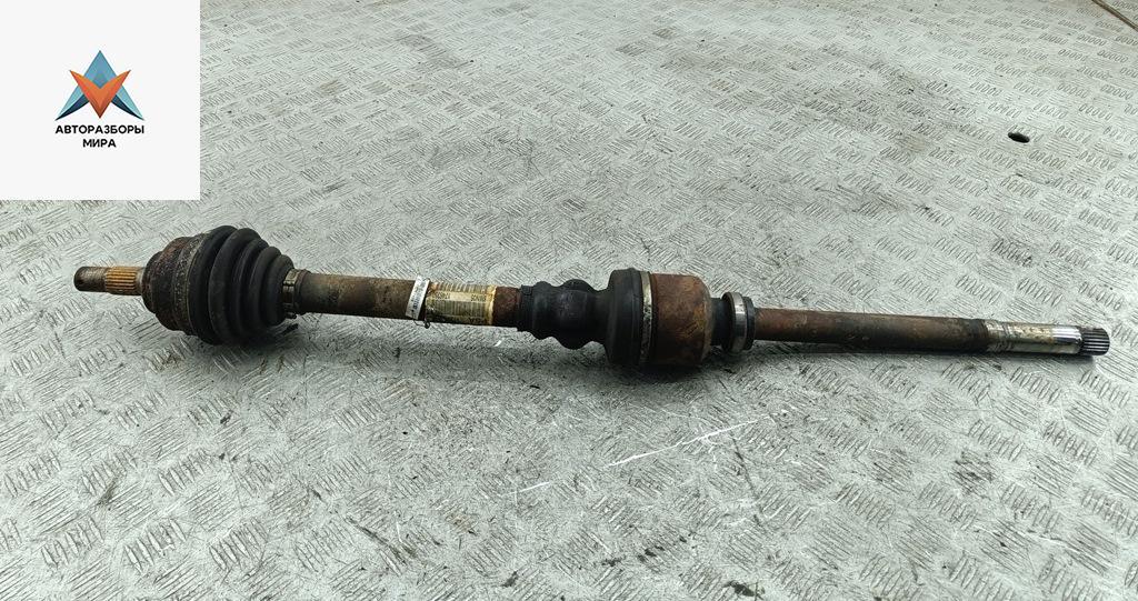 полуось передняя правая (приводной вал, ШРУС) Peugeot 307 1 поколение 2003, 2.0 л., бензин, МКПП, зелёный, универсал, 9636786880 - фото №1