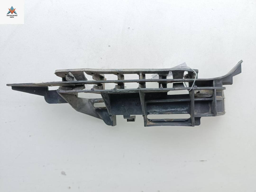 крепление ( кронштейн ) крыла Peugeot 307 1 поколение 2002, хетчбэк 3 дв., 9643074480 - фото №1