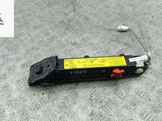 домкрат BMW 3 серия E46 [рестайлинг] 2002, 1.8 л., бензин, МКПП, красный, хетчбэк 3 дв., 6757131