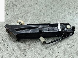 домкрат BMW 5 серия E39 1999, 2.5 л., бензин, МКПП, серый, универсал, 1096040