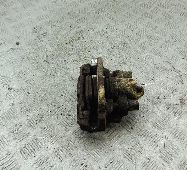 суппорт задний правый BMW 3 E46 2002, 1.8 л., бензин, МКПП, красный, хетчбэк 3 дв.