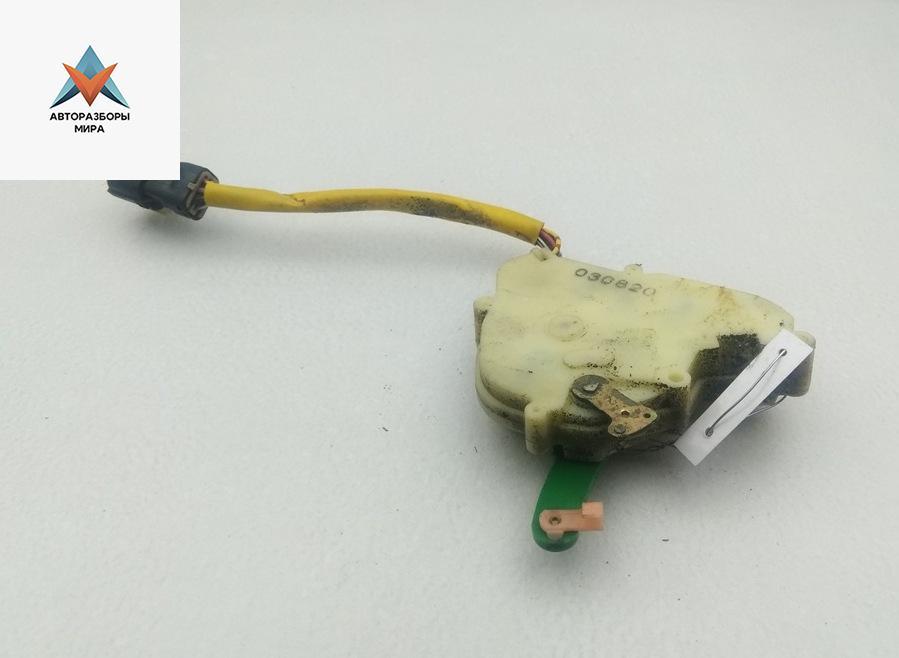 Активатор (привод) замка двери задней левой Kia Sorento 1 поколение 2004, 2.5 л., дизель, МКПП, серый, внедорожник 5 дв. - фото №1