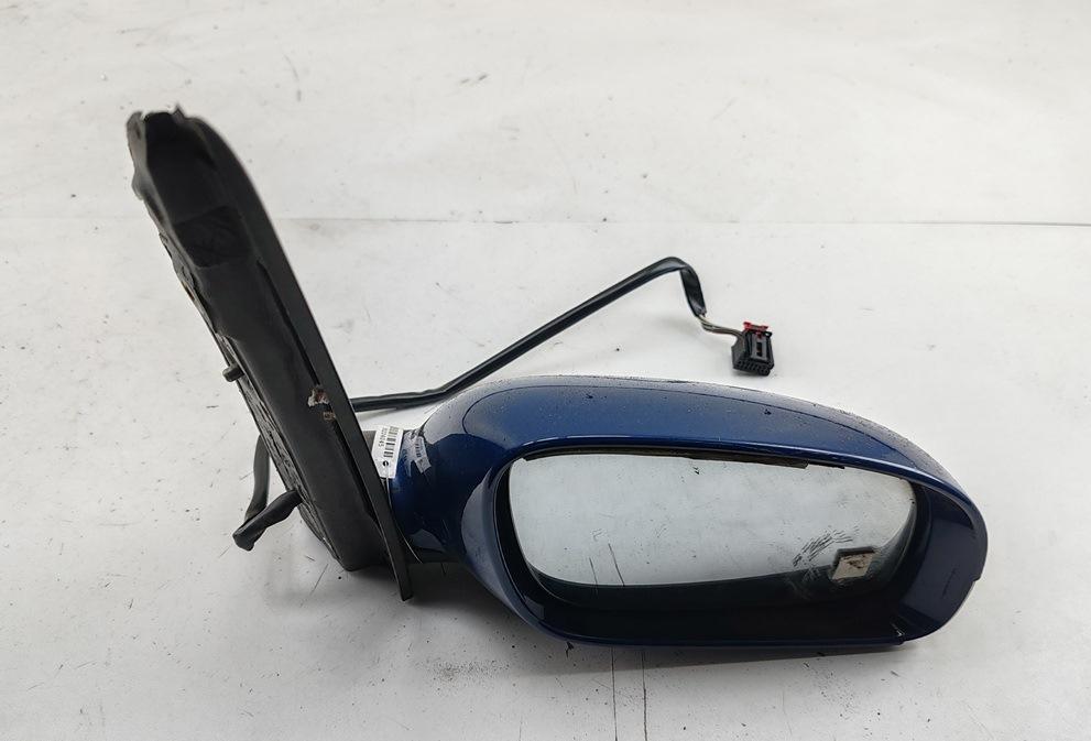 зеркало правое Volkswagen Touran 2003, 1.6 л., бензин, МКПП, синий, минивэн, 073016