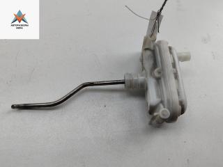 активатор замка багажника Volkswagen Passat B4 1995, 1.6 л., бензин, МКПП, синий, универсал, 3A9862159A