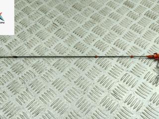 щуп двигателя Volkswagen Golf 5 поколение 2005, 2.0 л., бензин, МКПП, чёрный, хетчбэк 3 дв., 06F115611E