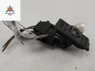 подсветка номера Volkswagen Golf 3 поколение 1995, 1.4 л., бензин, МКПП, красный, хетчбэк 3 дв., 1H0943115B