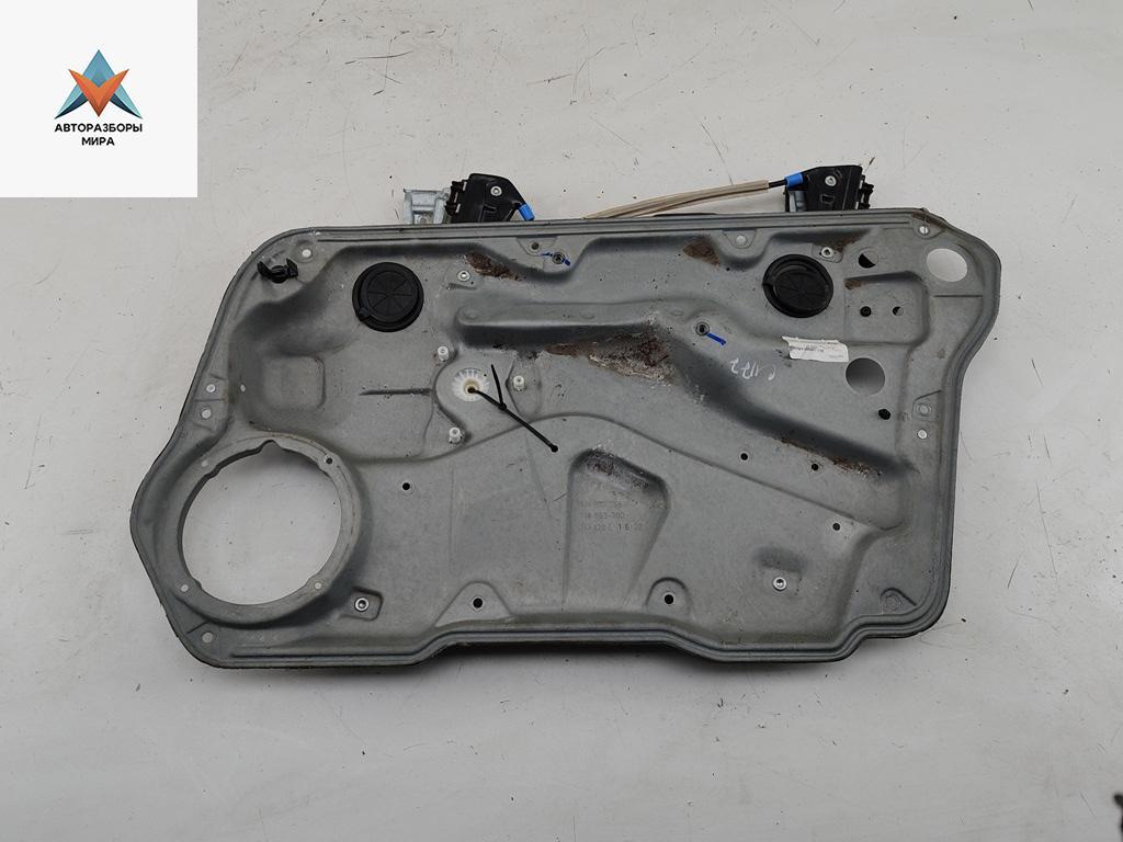 стеклоподъемник электрический передний правый Volkswagen Golf 4 поколение 2001, 2.0 л., бензин, МКПП, синий, универсал, 1J4837756F - фото №1