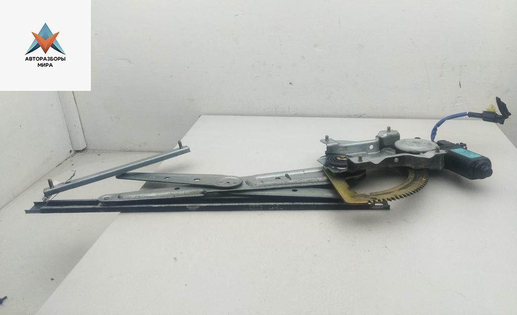 стеклоподъемник электрический передний правый Kia Sorento 1 поколение 2004, 2.5 л., дизель, МКПП, серый, внедорожник 5 дв., 82460-3E000 - фото №1