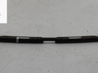 накладка подсветки номера Volkswagen Golf 3 поколение 1995, 1.4 л., бензин, МКПП, красный, хетчбэк 3 дв., 1H6827577