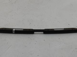 накладка подсветки номера Volkswagen Golf 3 поколение 1995, 1.4 л., бензин, МКПП, красный, хетчбэк 3 дв., 1H6827577
