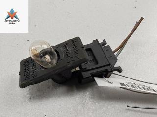 подсветка номера Volkswagen Golf 3 поколение 1995, 1.4 л., бензин, МКПП, красный, хетчбэк 3 дв., 1H0943115B