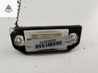 подсветка номера Volkswagen Passat B5 1999, 1.6 л., бензин, МКПП, синий, универсал, 3B0943021