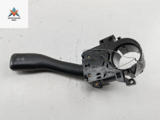 переключатель поворотов Volkswagen Golf 4 поколение 1998, 1.6 л., бензин, МКПП, серый, хетчбэк 5 дв., 8L0953513